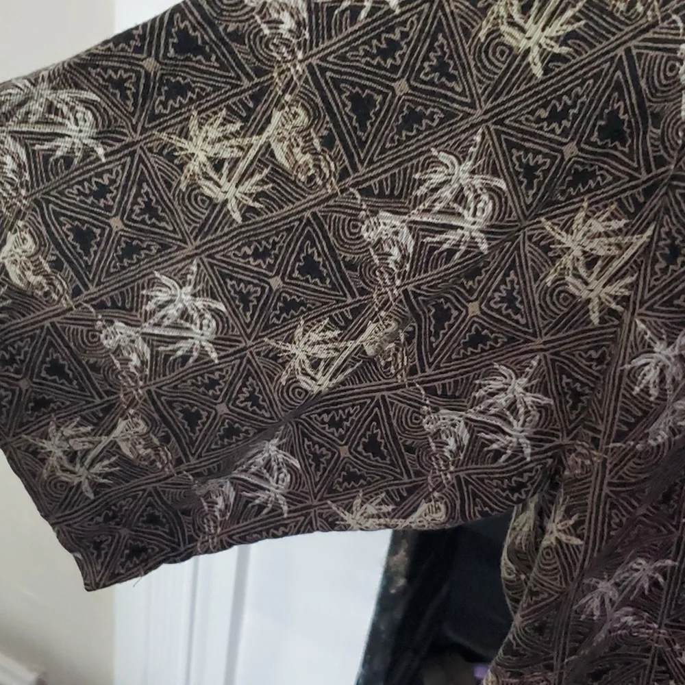 Ivy Crew classics tropical short sleeve shirt - Picture 2 of 8